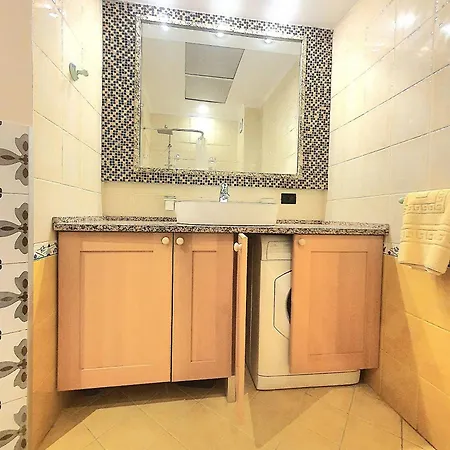 Appartamento Aparttastic - By Ujza Tirana